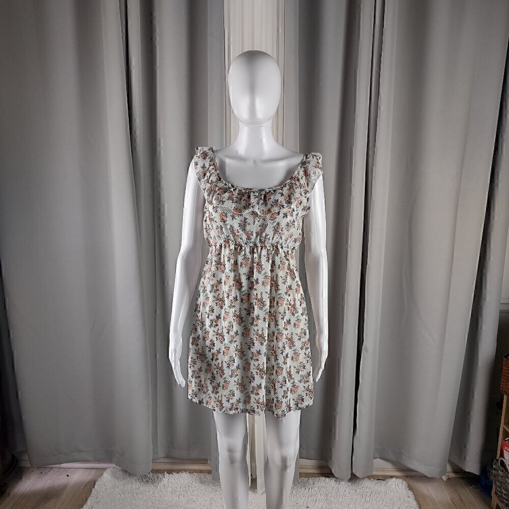 Rue21 Women's White, Blue, Green Floral Print Open Back Mini Dress Size M.